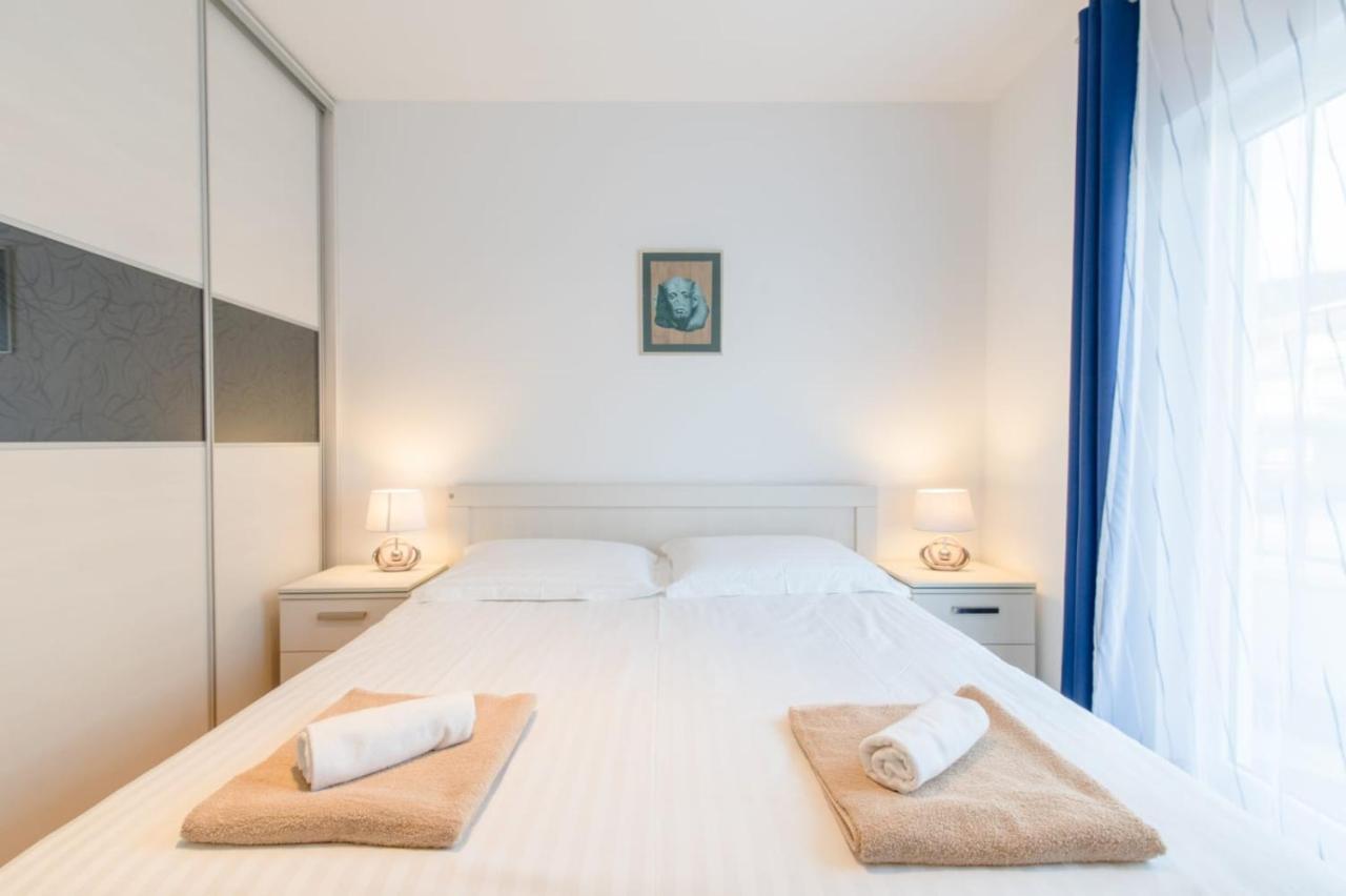 Apartmani Krilo Подстрана Экстерьер фото